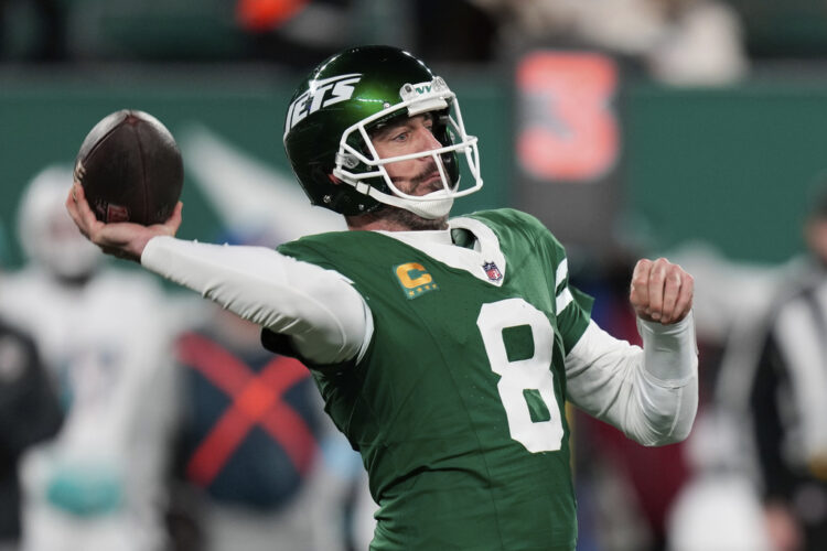 Aaron Rodgers proved in Week 18 that he can still play at a high level if any NFL team wants him